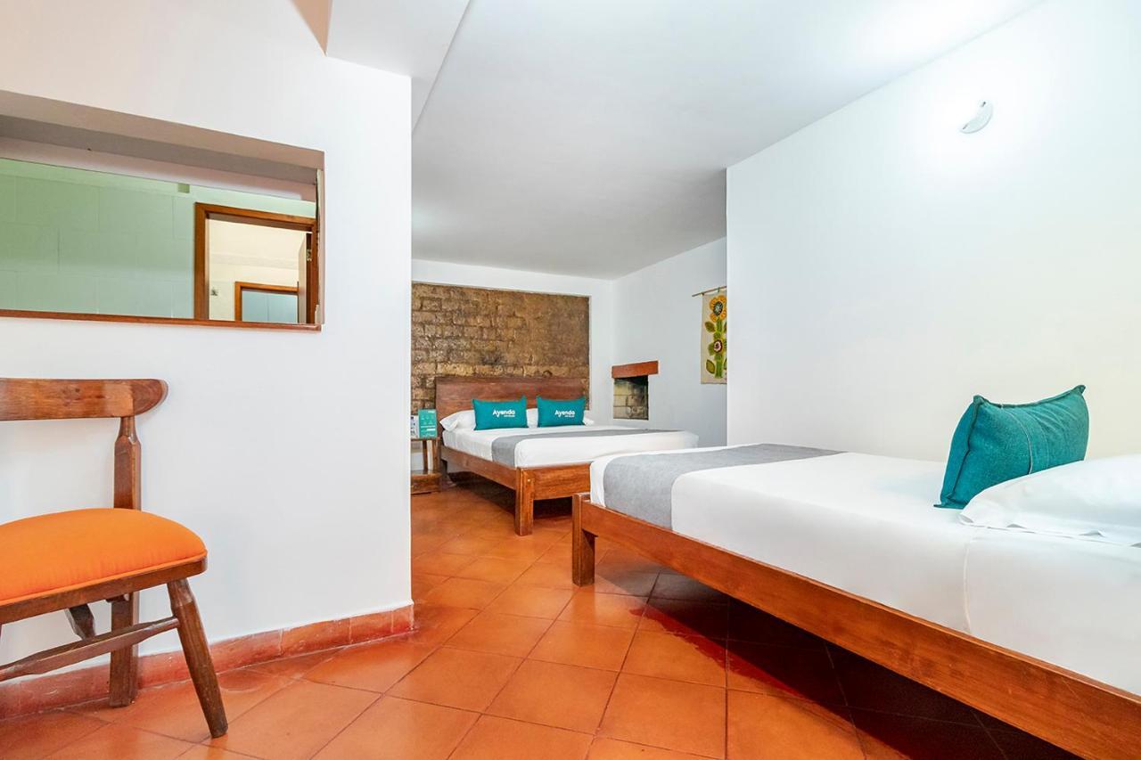 Ayenda Hotel Casona Santa Rosa Chía Exterior photo